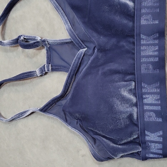 PINK Victoria's Secret Sports Bra - Picture 2 of 11
